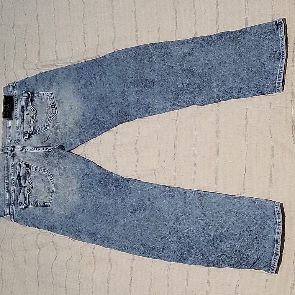 True Religion Light Blue Jeans with Black Label 38x34